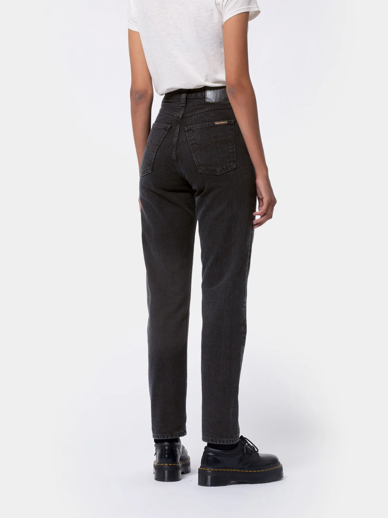 ג'ינס בגזרת מאם – תמונה 2