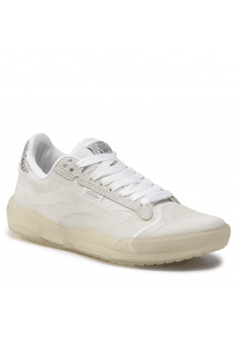 סניקרס לנשים