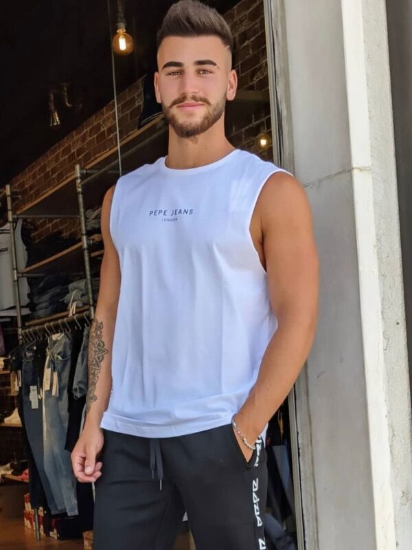 גופייה קלאסית