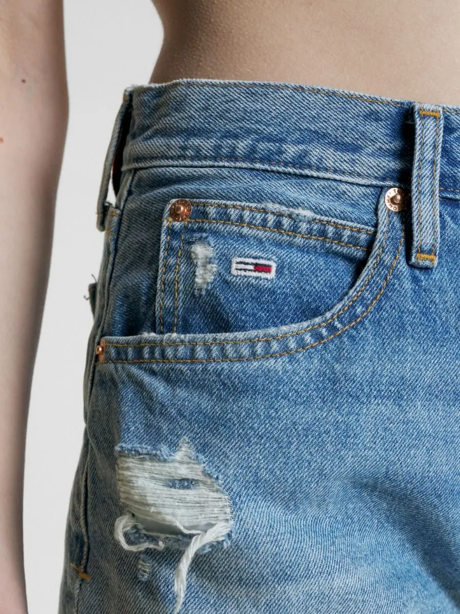 ג'ינס קצר עם קרעים – תמונה 5