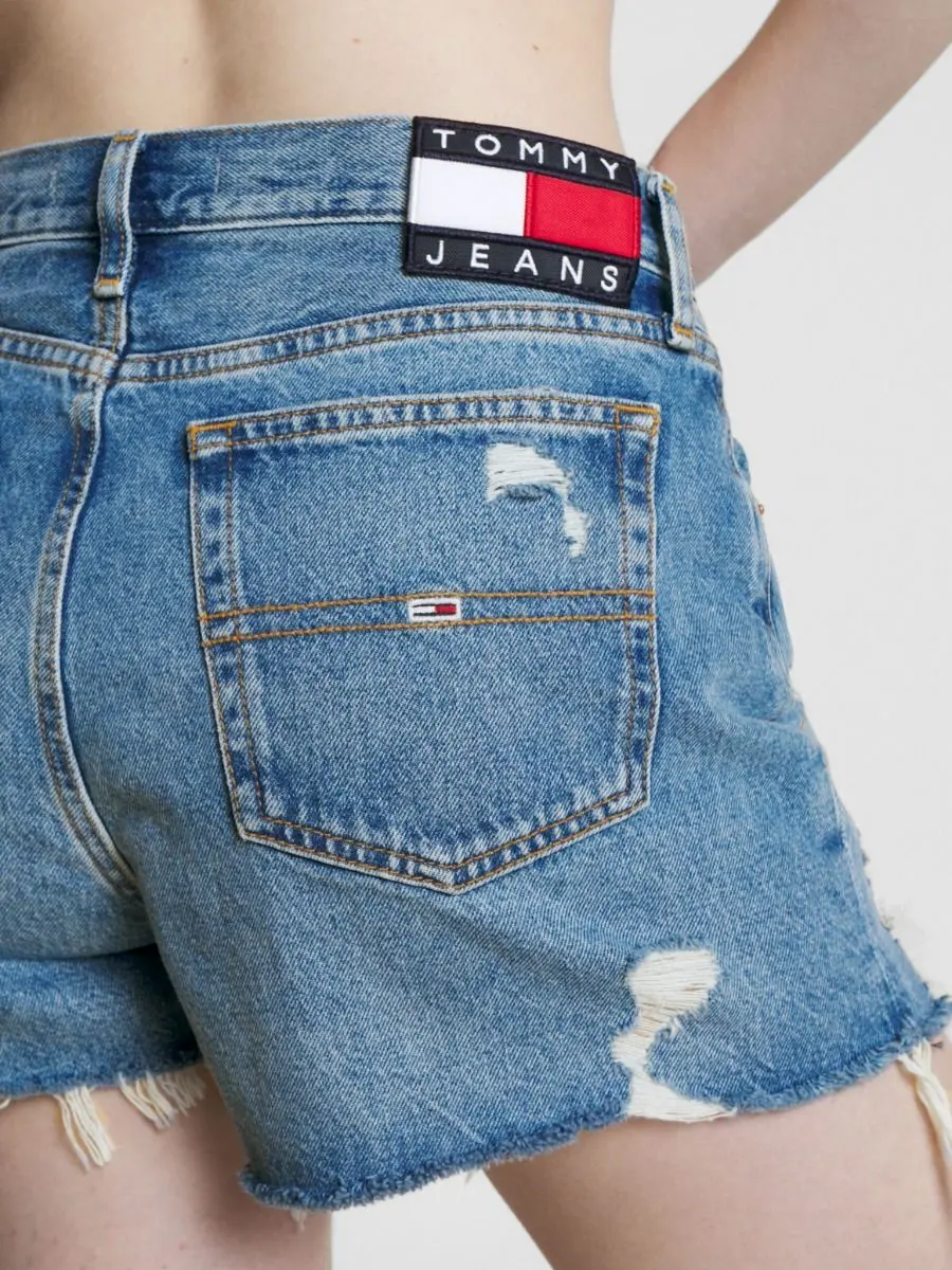 ג'ינס קצר עם קרעים – תמונה 2