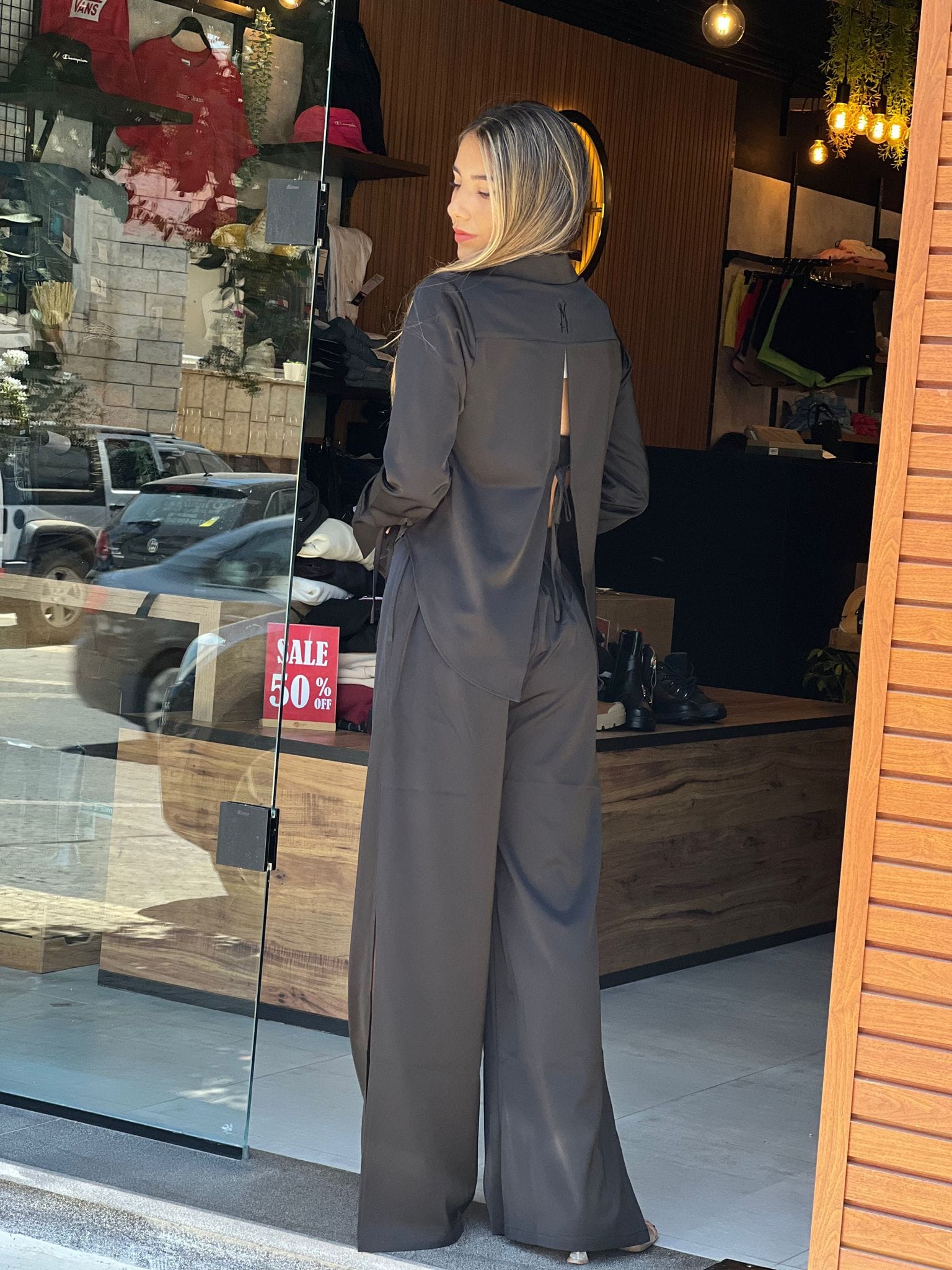 מכנס רחב עם שסע – תמונה 2