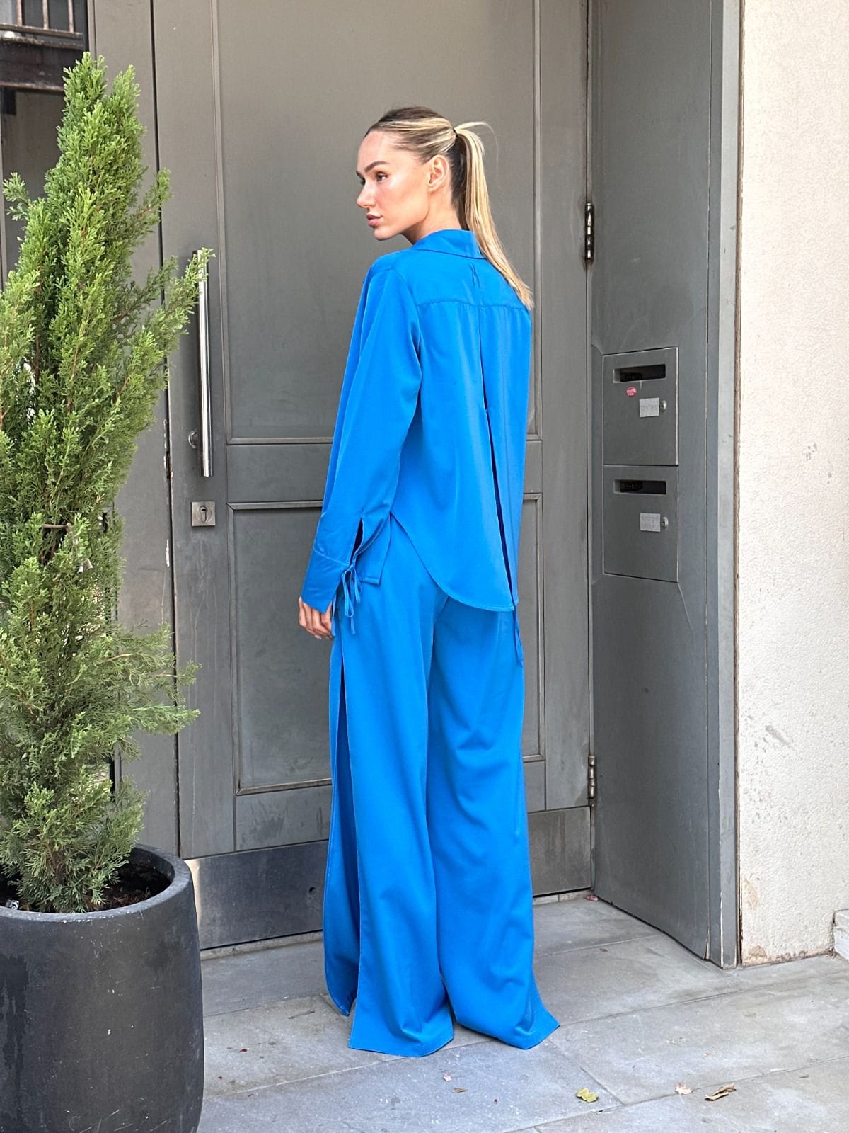 מכנס רחב עם שסע – תמונה 2