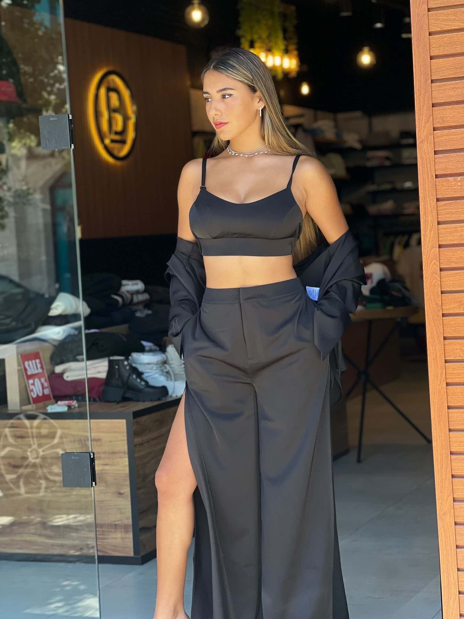 טופ גב פתוח