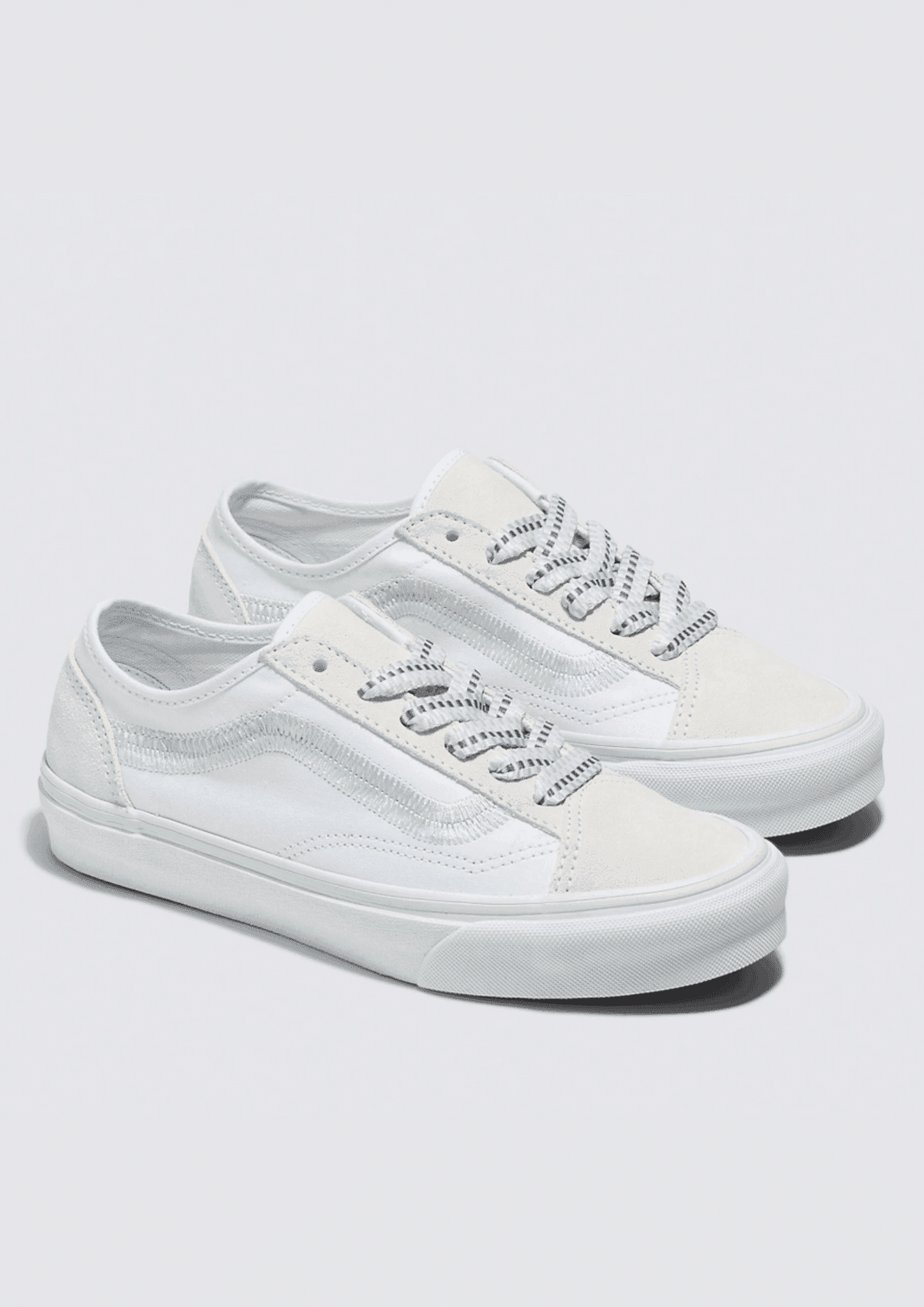 סניקרס לנשים