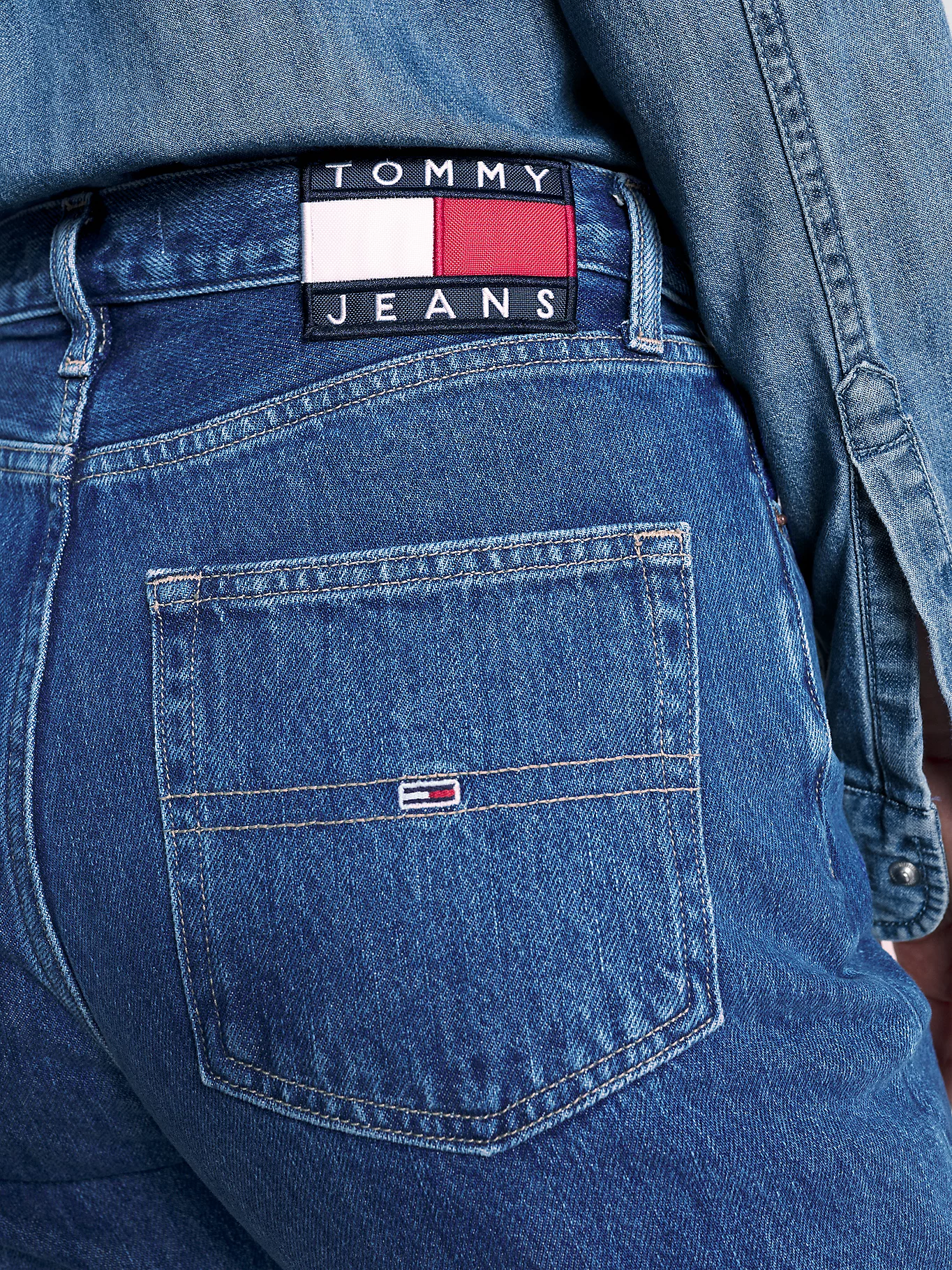 ג'ינס רגל רחבה – תמונה 4