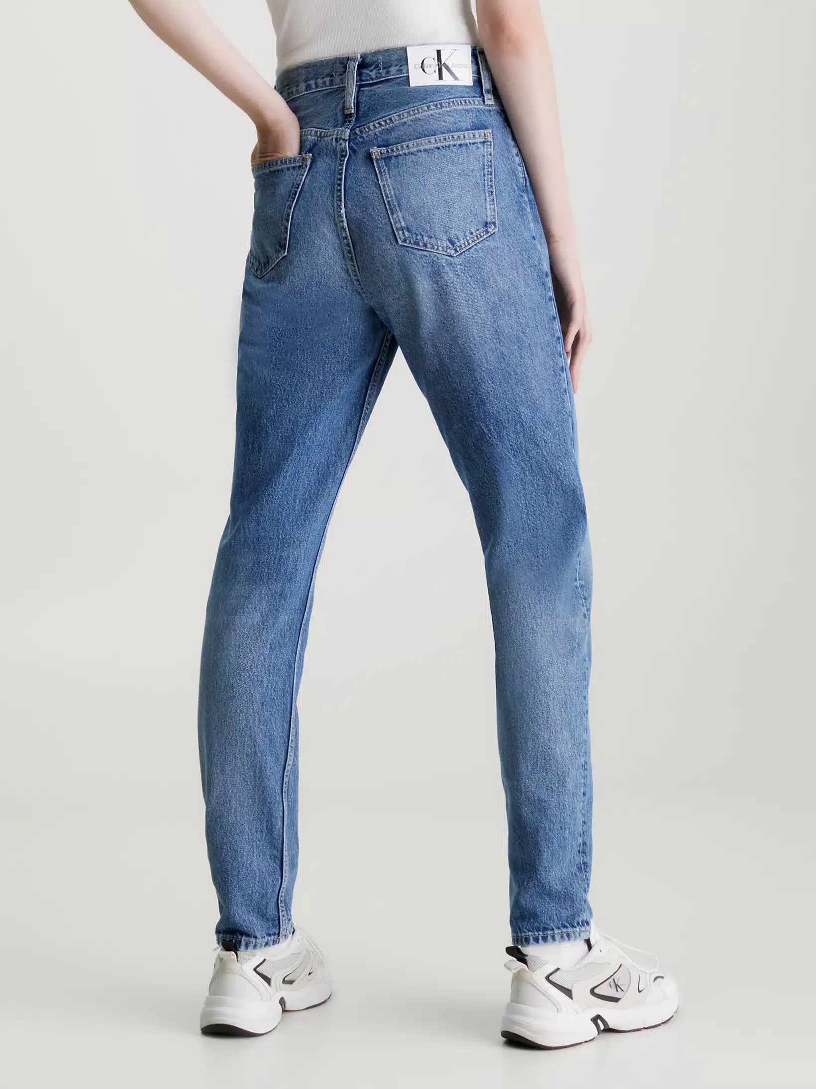 ג'ינס מאם – תמונה 2