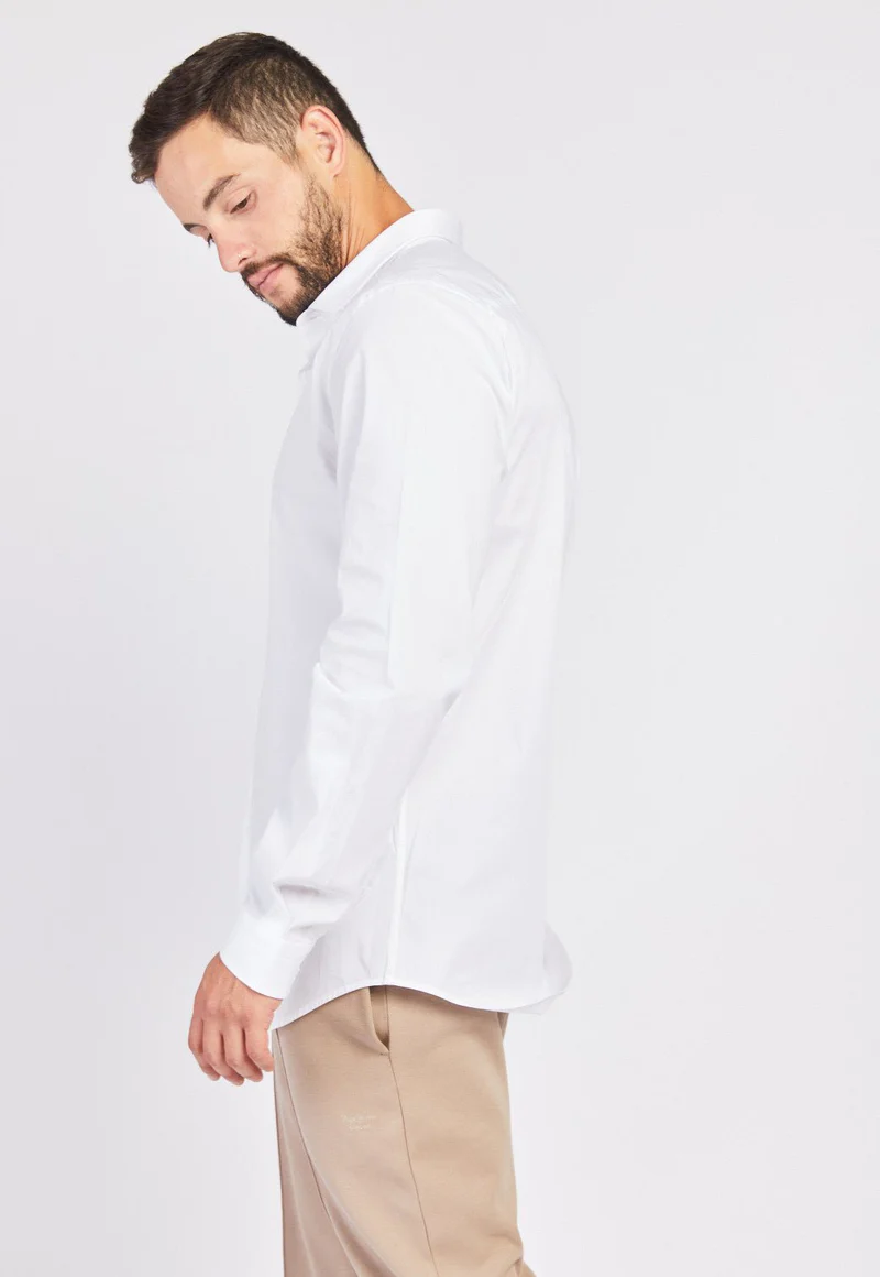 חולצה מכופתרת – תמונה 3