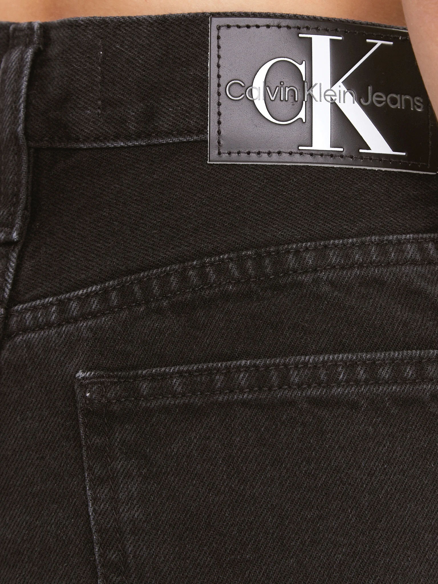 ג'ינס רחב – תמונה 4