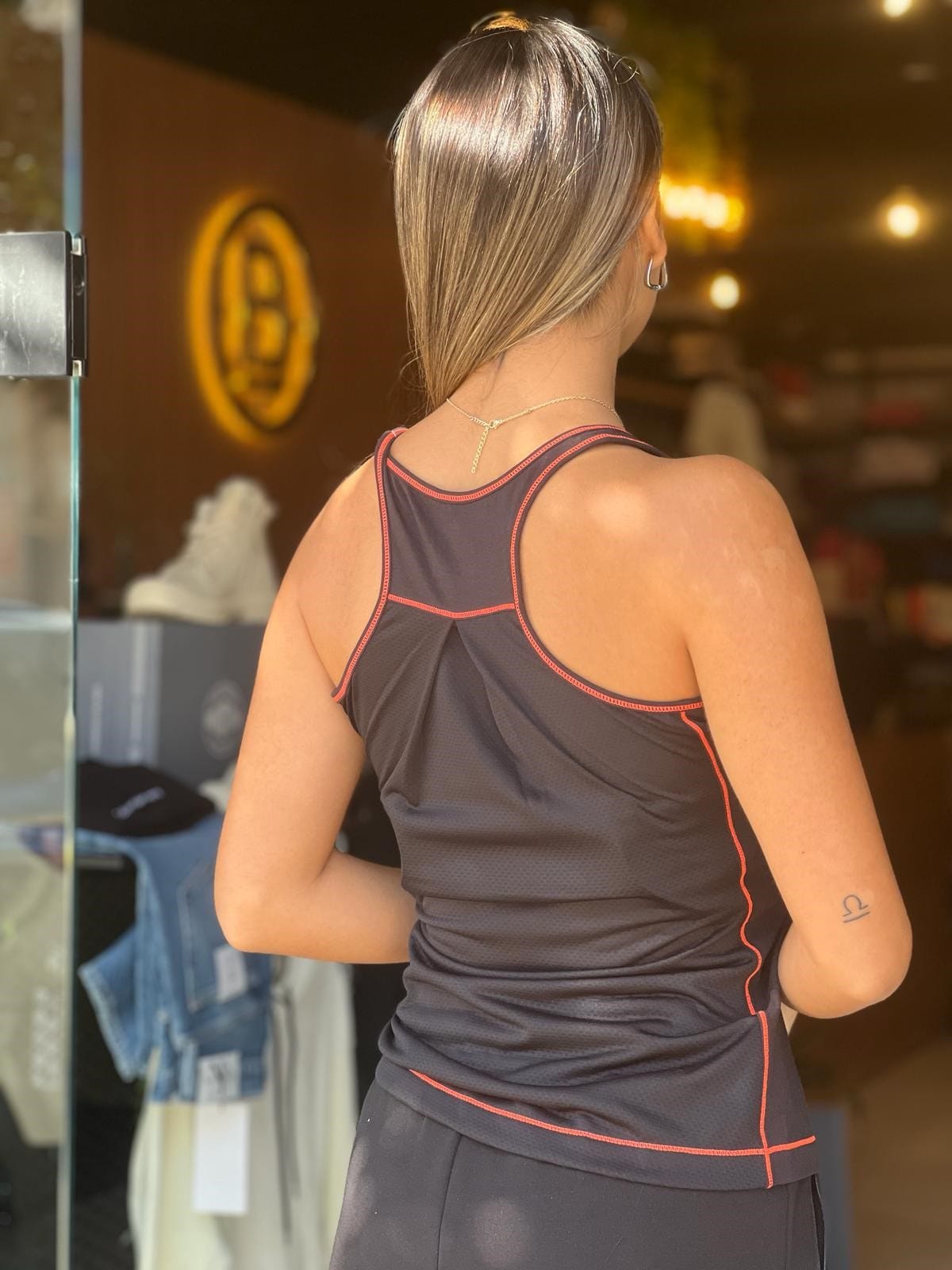 גופיית ספורט – תמונה 2