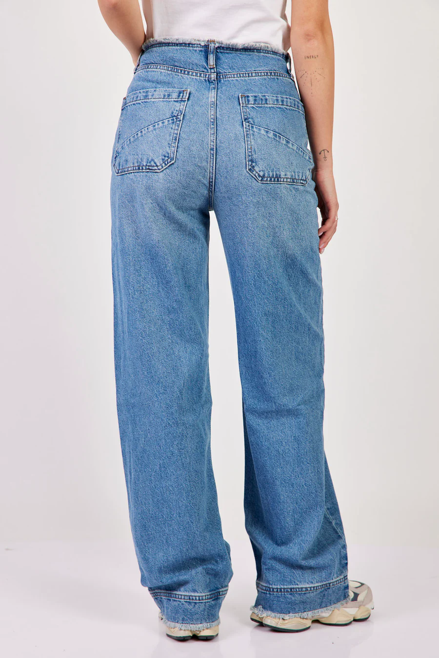 ג׳ינס רגל רחבה – תמונה 7