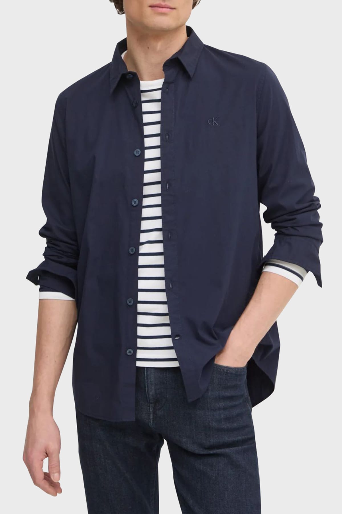 חולצה מכופתרת – תמונה 7