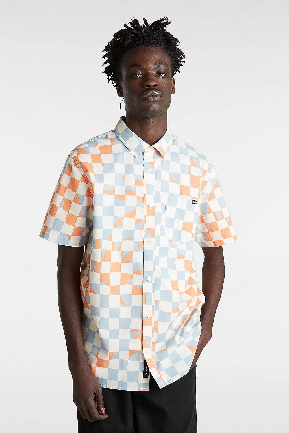 חולצה קצרה מכופתרת