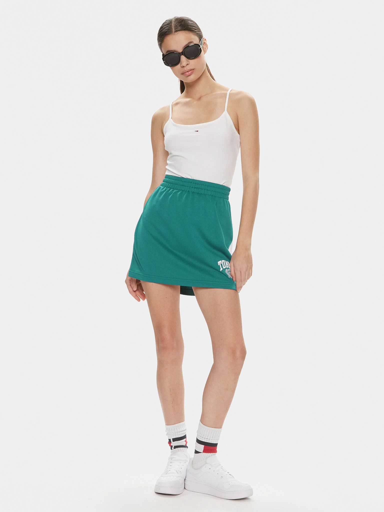 חצאית מיני – תמונה 3