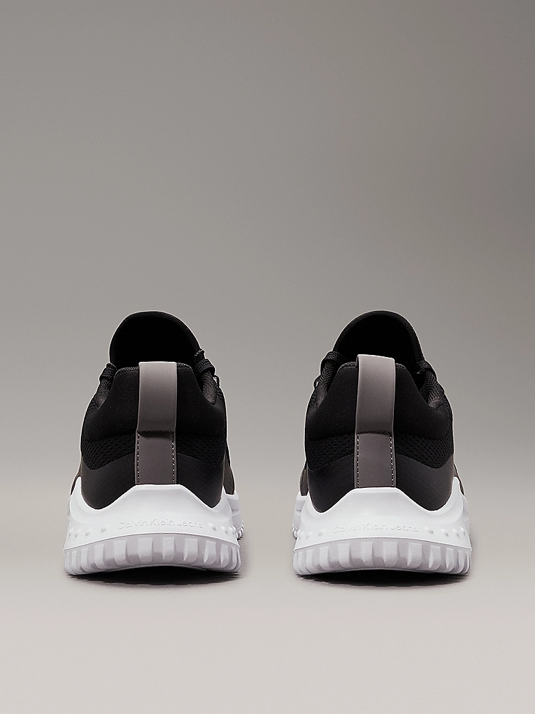 סניקרס – תמונה 3