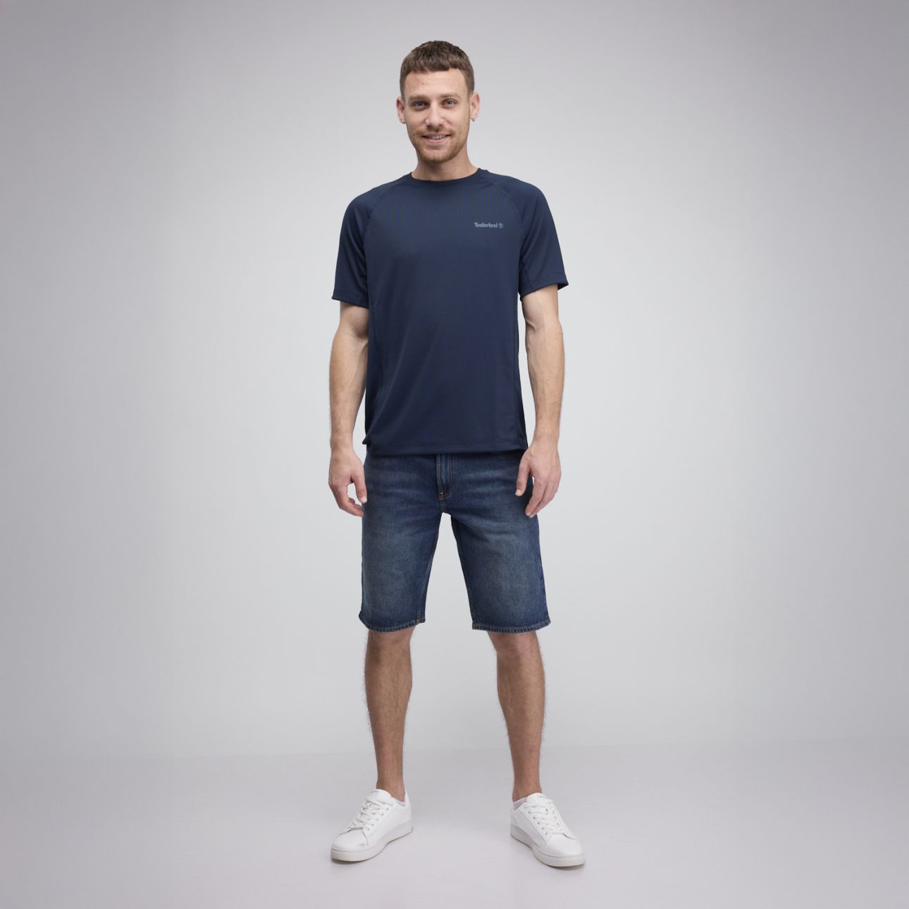 חולצת ספורט – תמונה 4