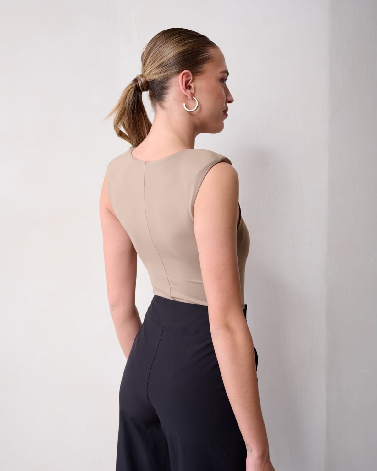 בגד גוף – תמונה 2