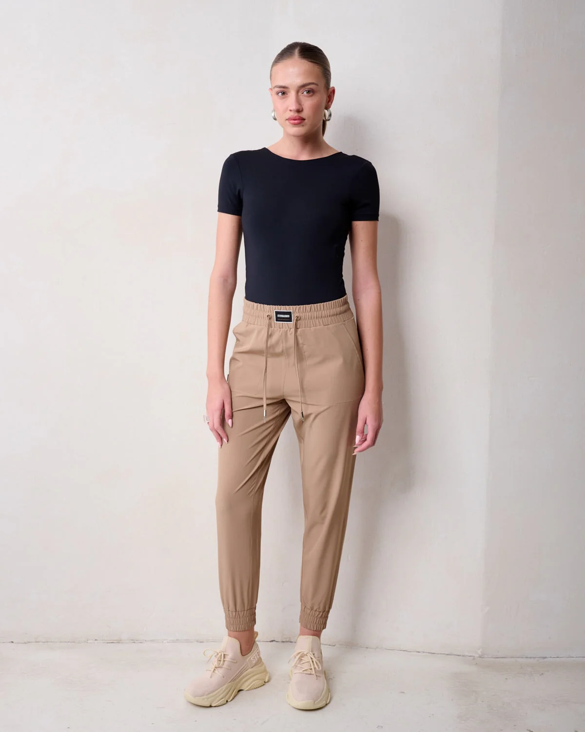 מכנס ג׳וגר לנשים – תמונה 4