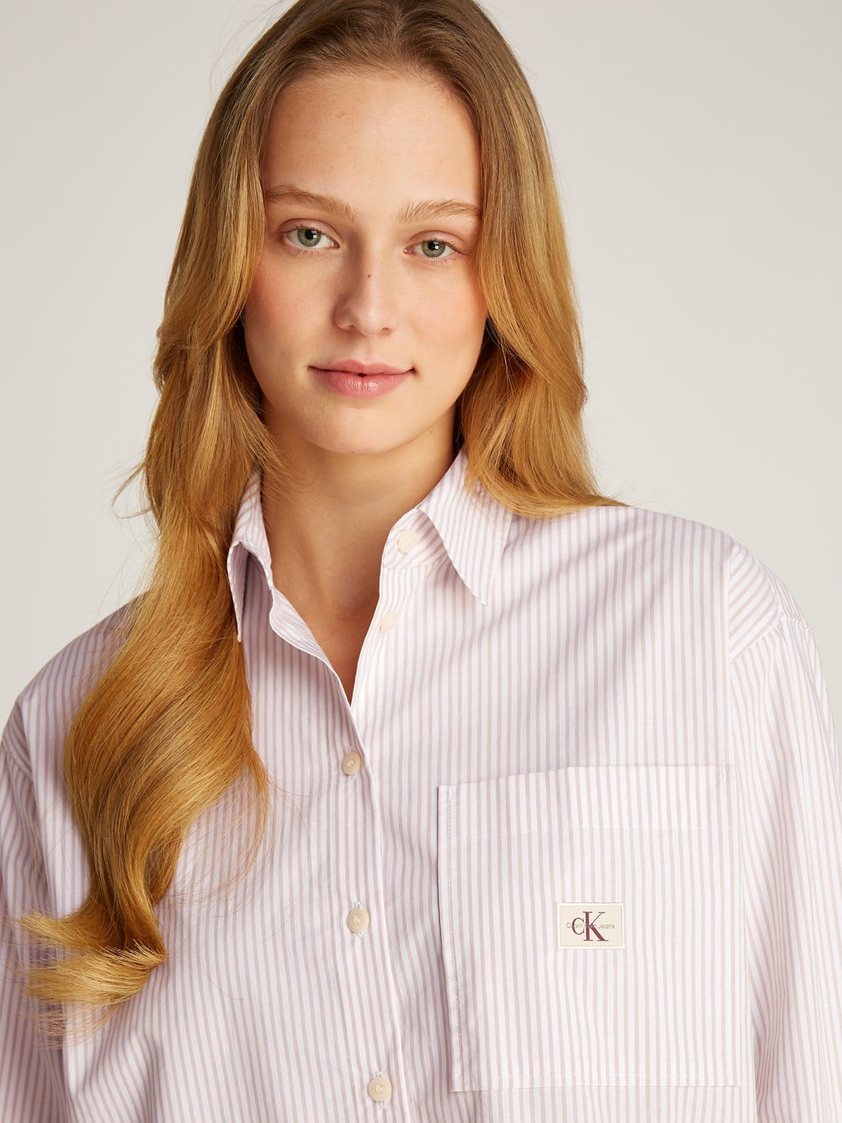 חולצה מכופתרת – תמונה 3