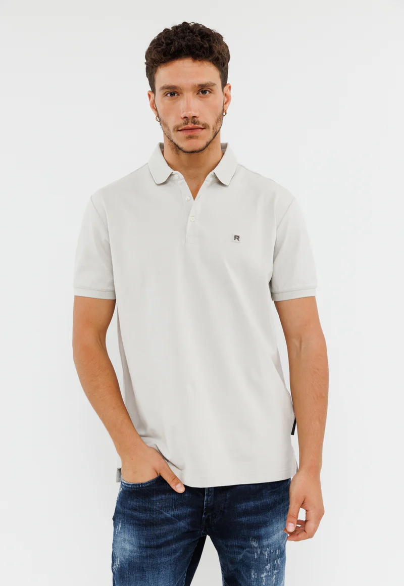 חולצת פולו קצרה