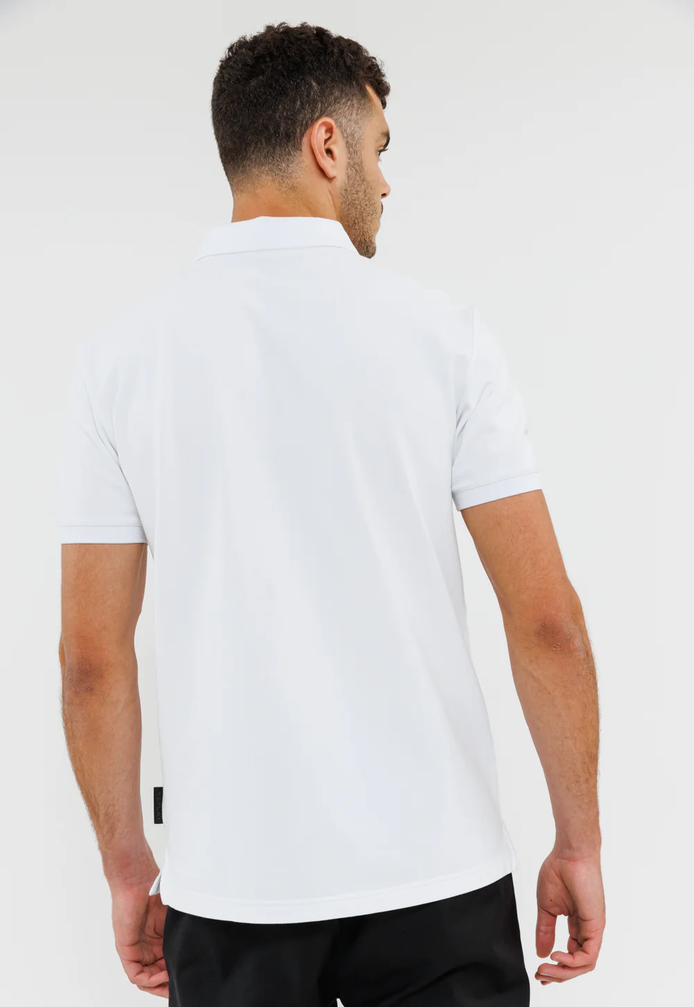 חולצת פולו קצרה – תמונה 2