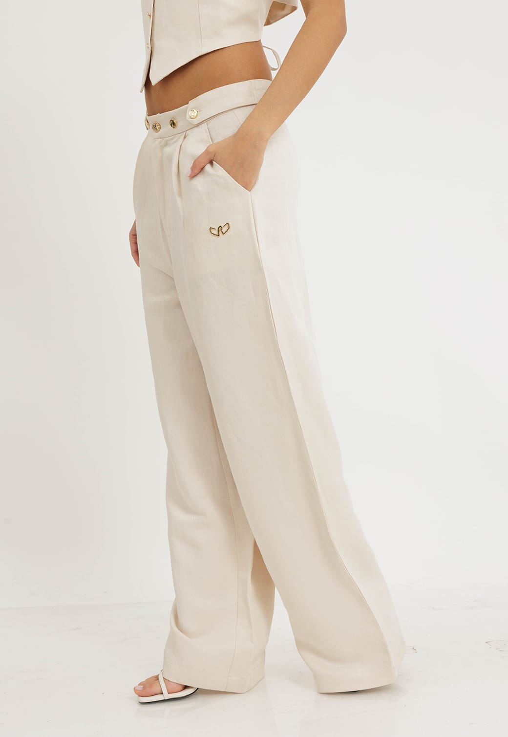 מכנס פשתן רחב