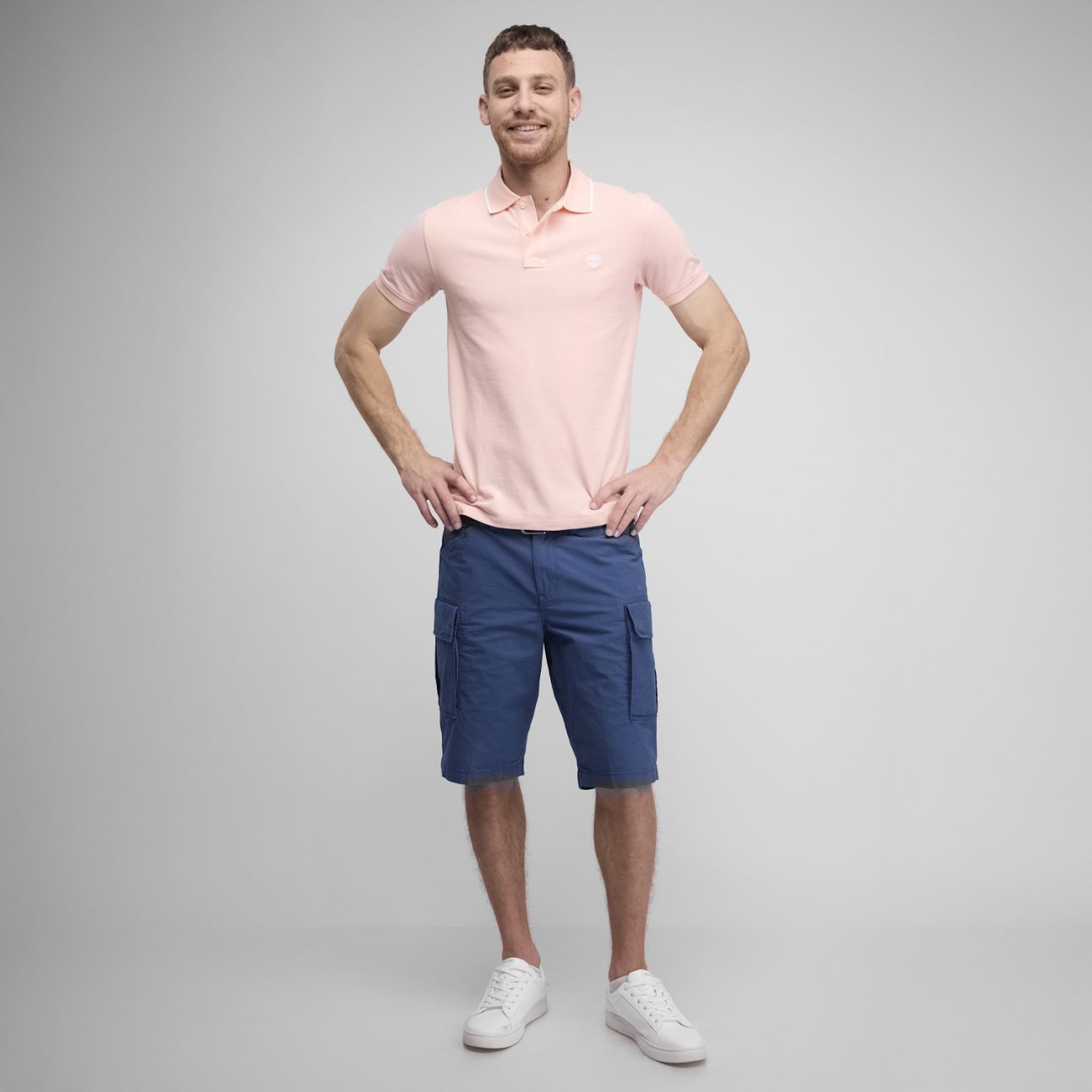 חולצה קצרה מכופתרת – תמונה 4