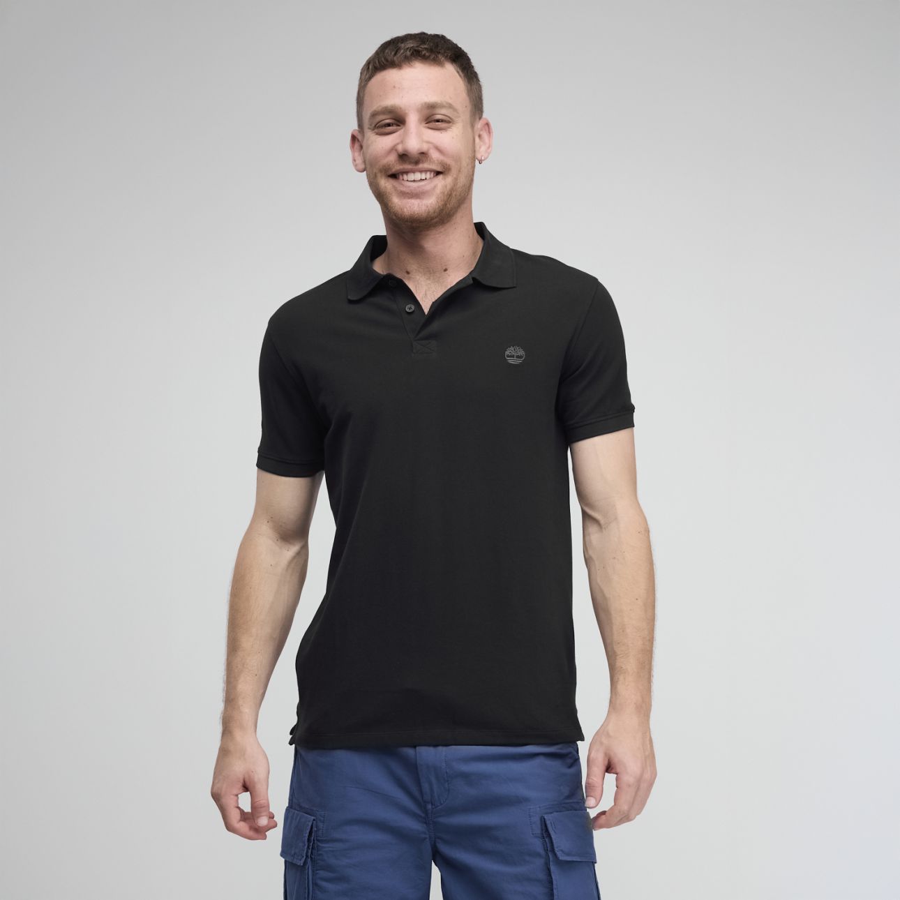 חולצת פולו קצרה