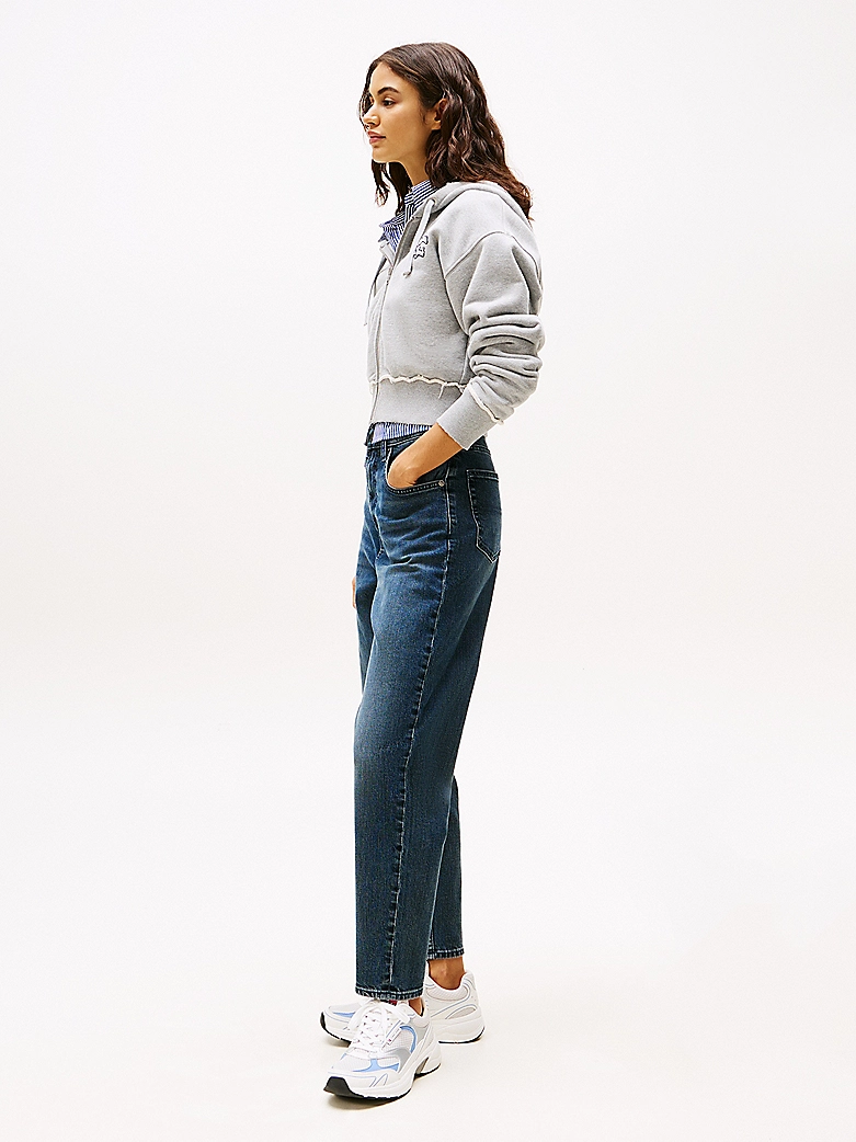 ג'ינס בגזרת מאם – תמונה 5