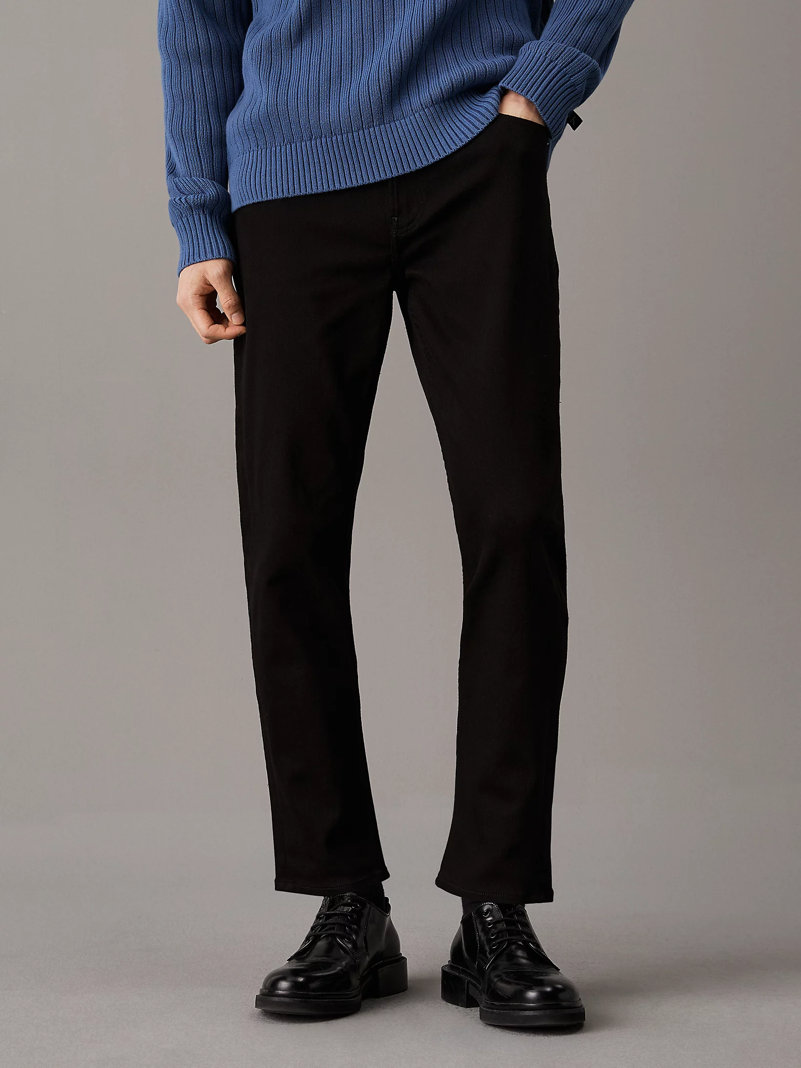 ג’ינס גזרת דאד