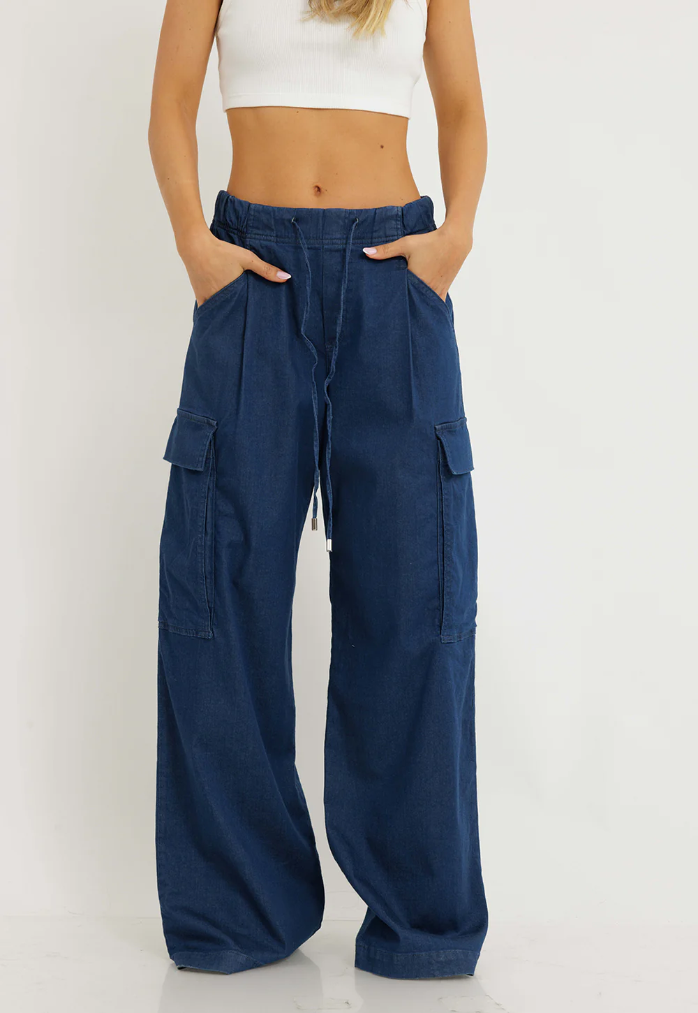 מכנס ג'ינס רחב