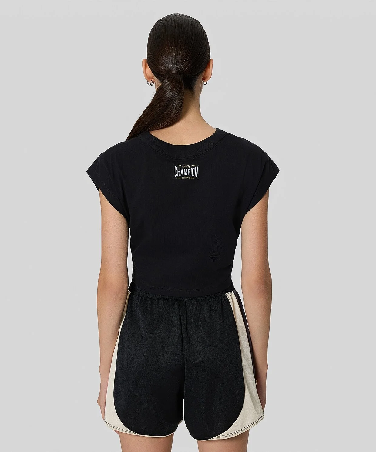 חולצה קצרה – תמונה 2