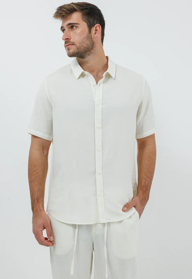 חולצה קצרה מכופתרת