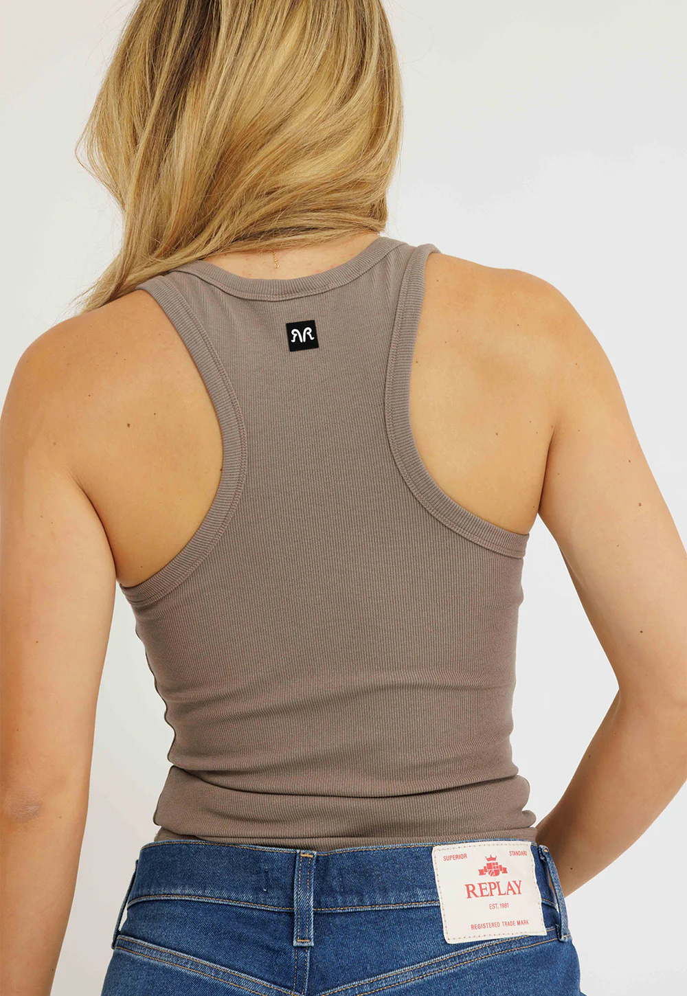 גופייה – תמונה 2