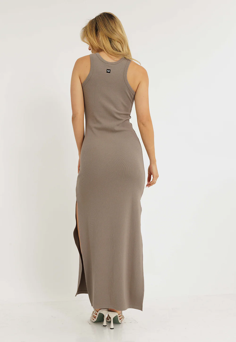 שמלת גופייה – תמונה 2