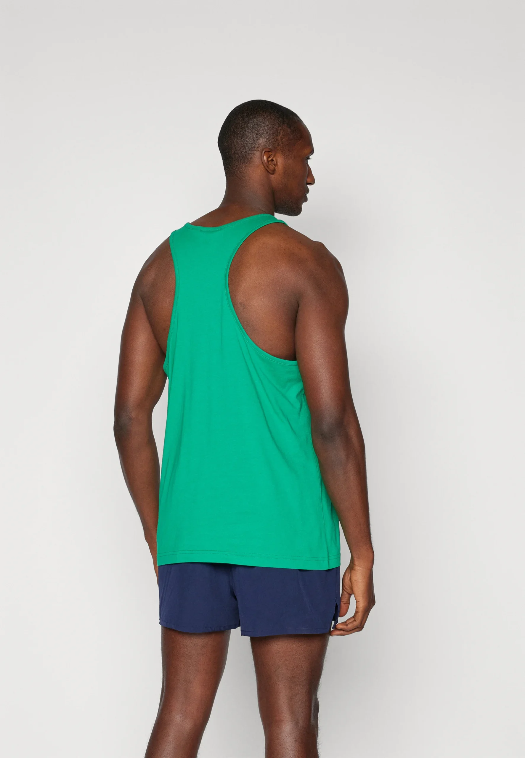 גופייה בסיסית – תמונה 2