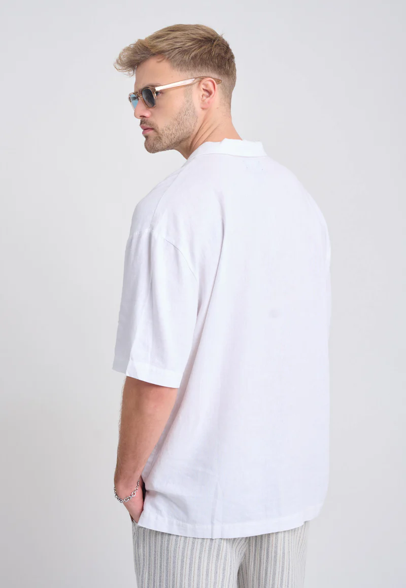 חולצת פשתן מכופתרת – תמונה 2