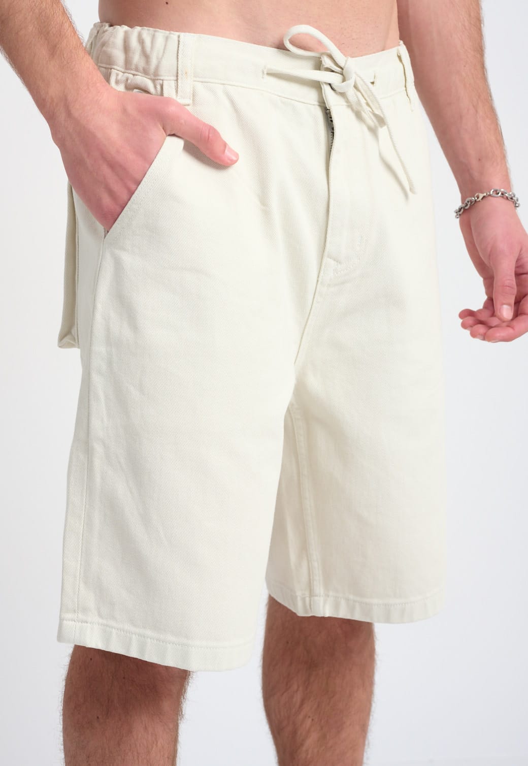 ג'ינס קצר – תמונה 3