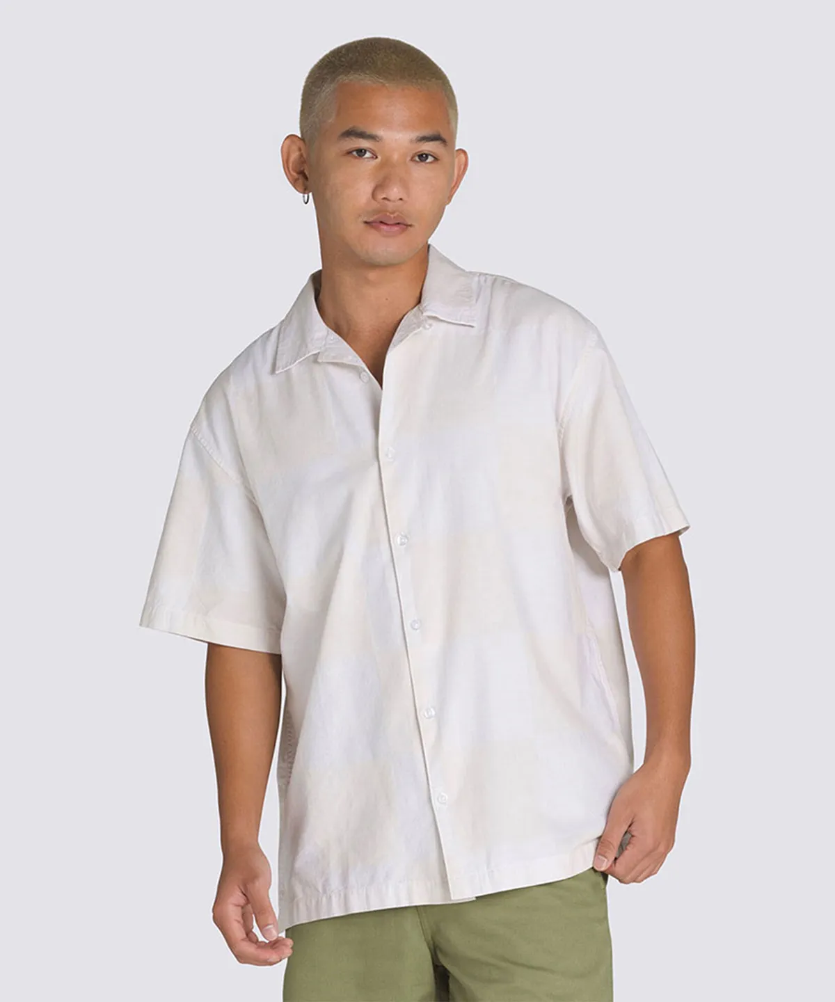 חולצה קצרה עם כפתורים