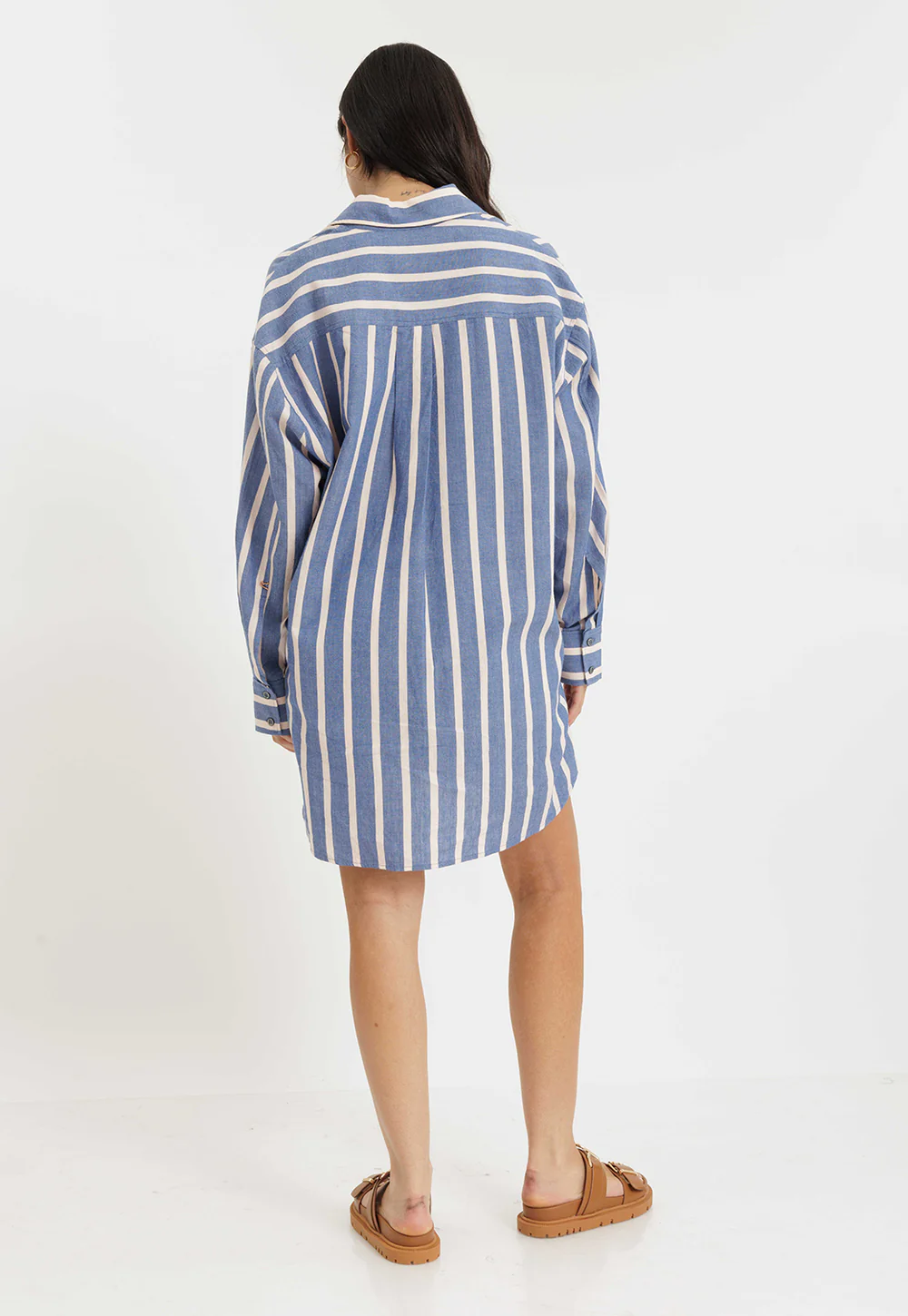 חולצת פסים מכופתרת – תמונה 2