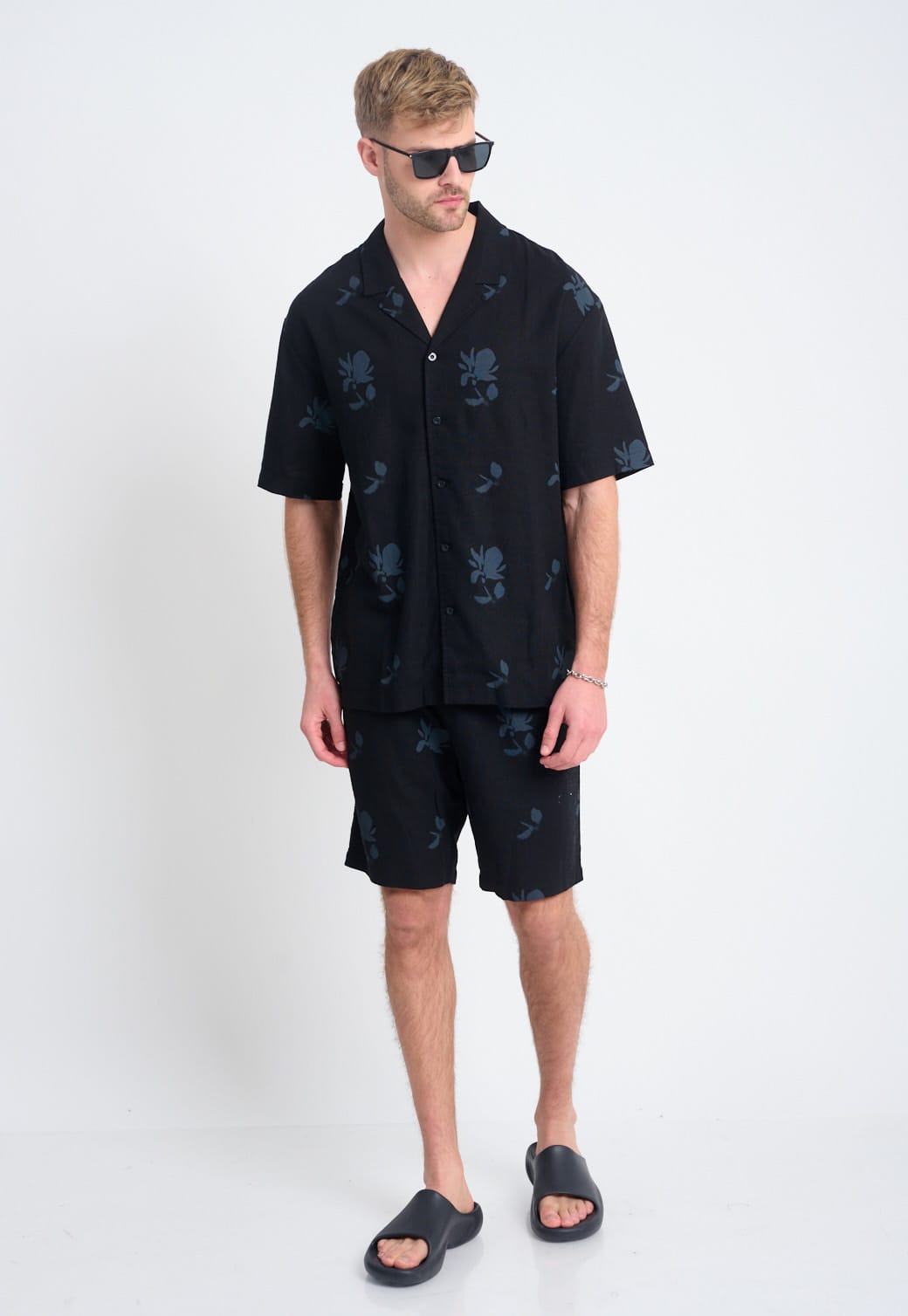 חולצת פשתן מכופתרת – תמונה 7