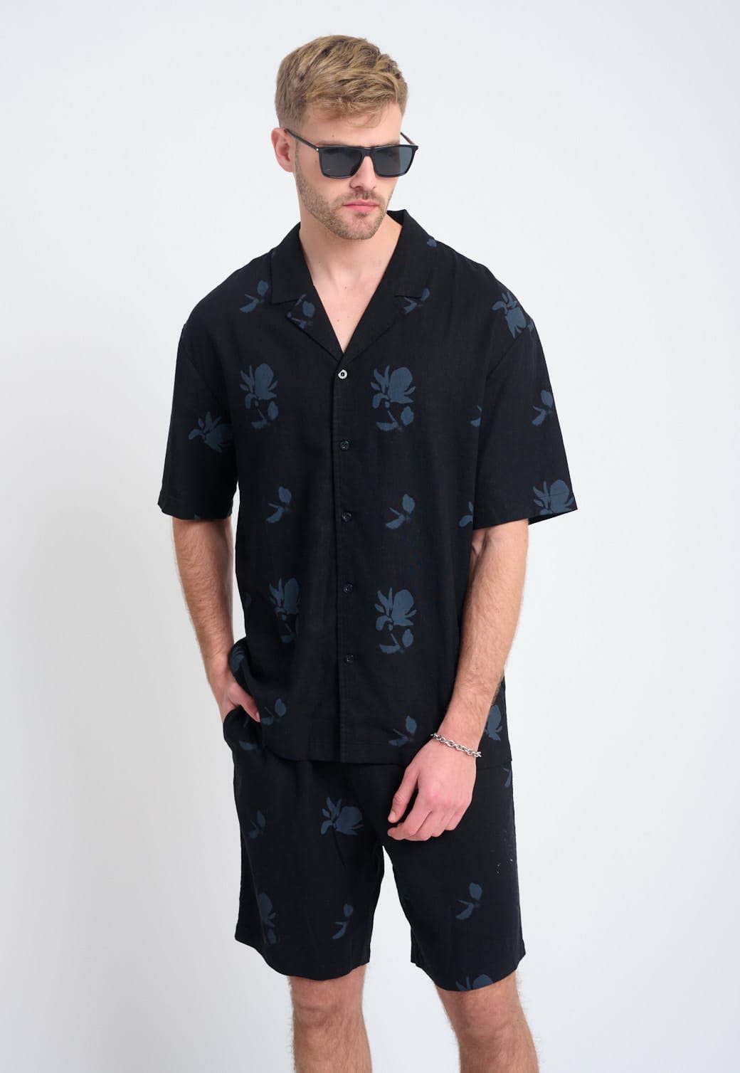 חולצת פשתן מכופתרת – תמונה 5