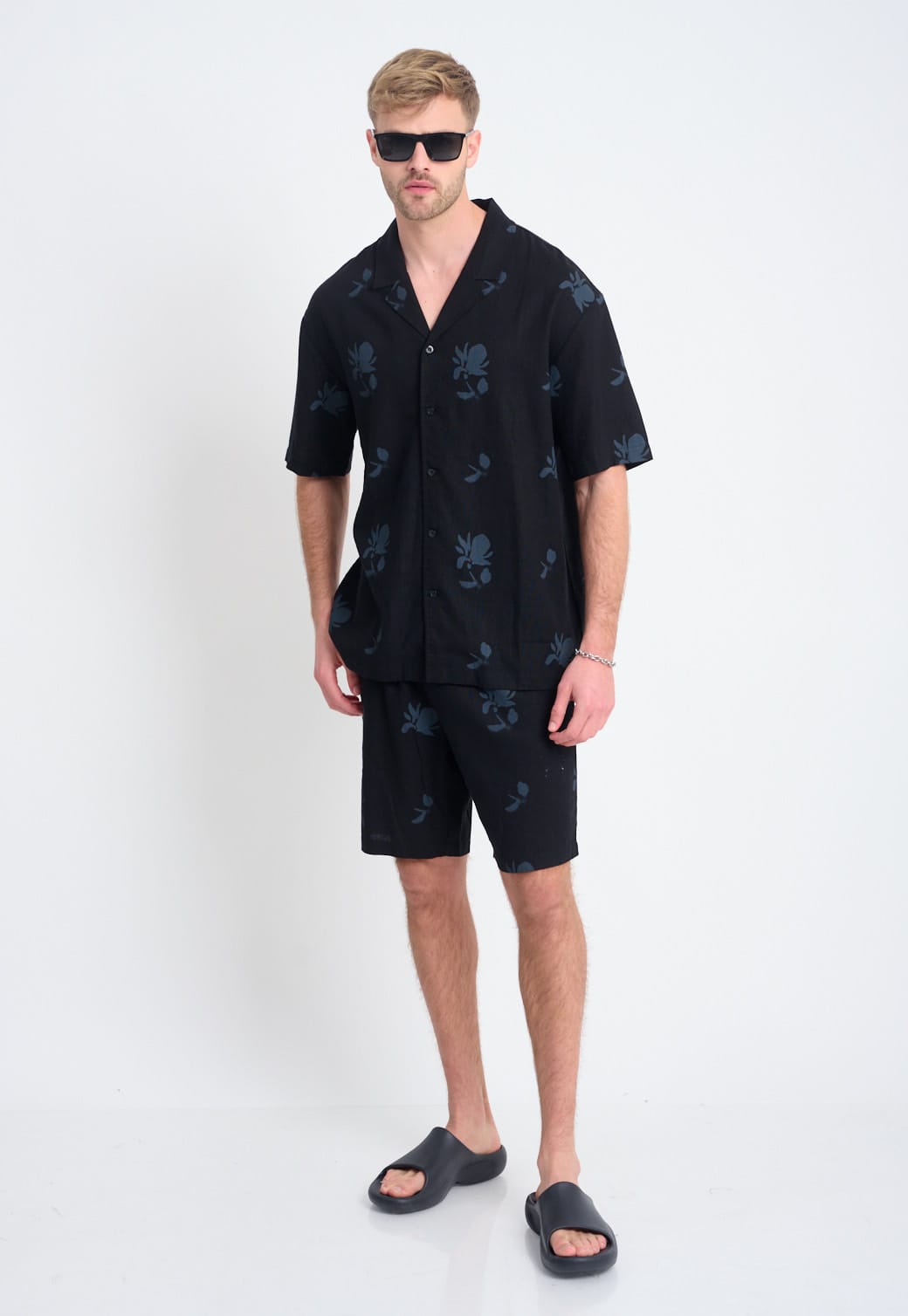 חולצת פשתן מכופתרת – תמונה 6