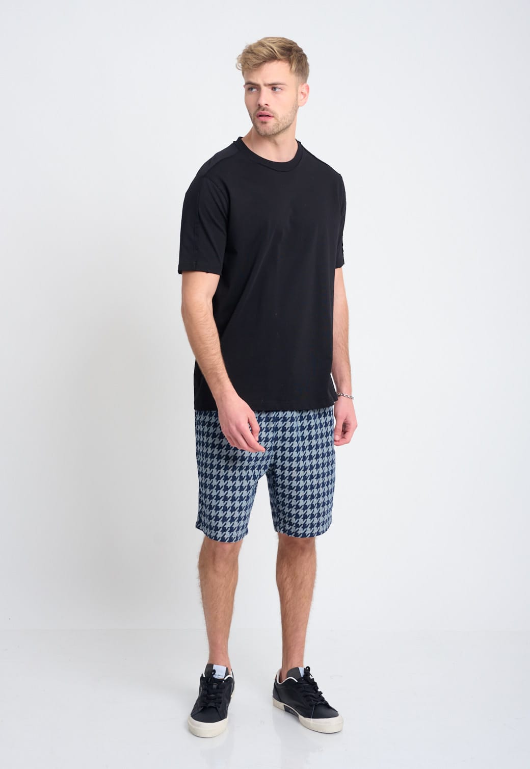 חולצה קצרה – תמונה 6