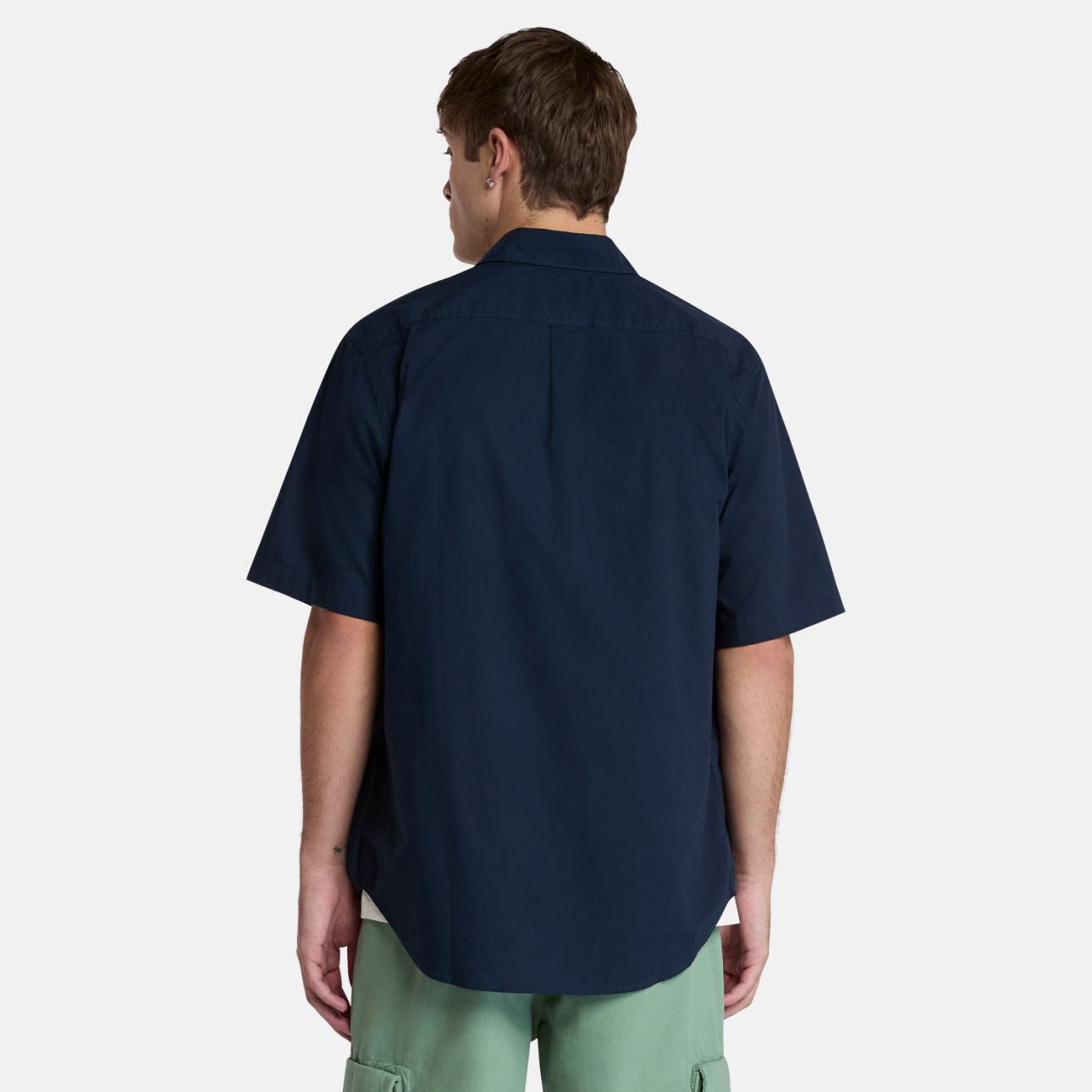 חולצה קצרה מכופתרת – תמונה 2