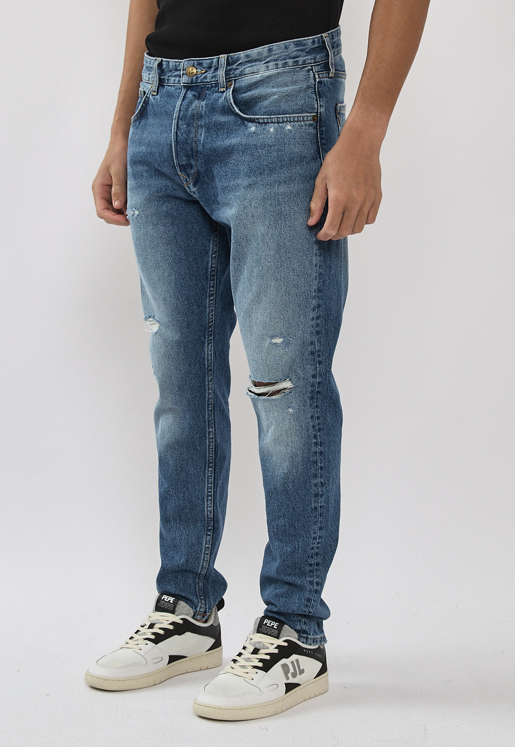 ג'ינס רחב עם קרעים – תמונה 3