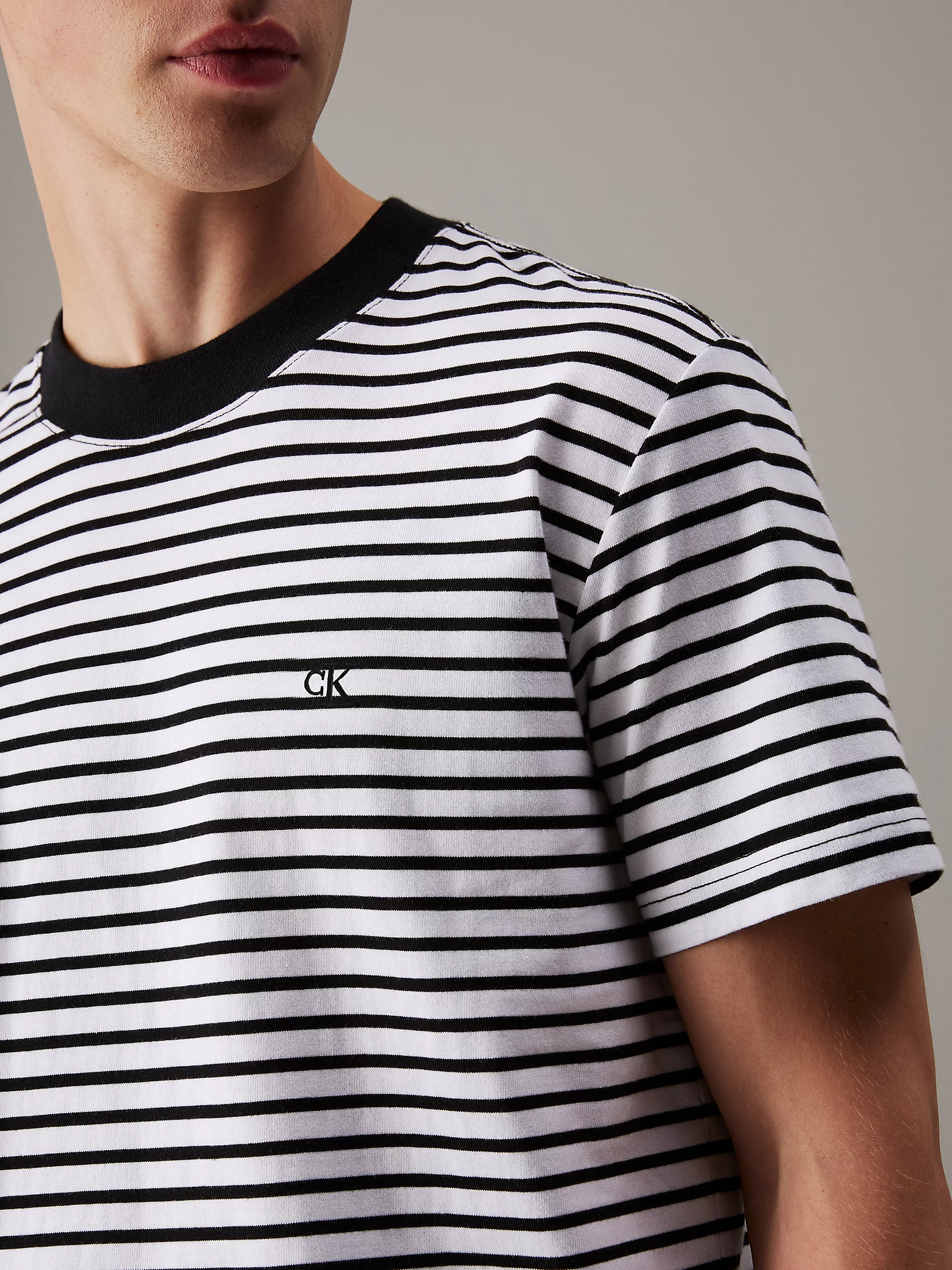 חולצה קצרה – תמונה 3