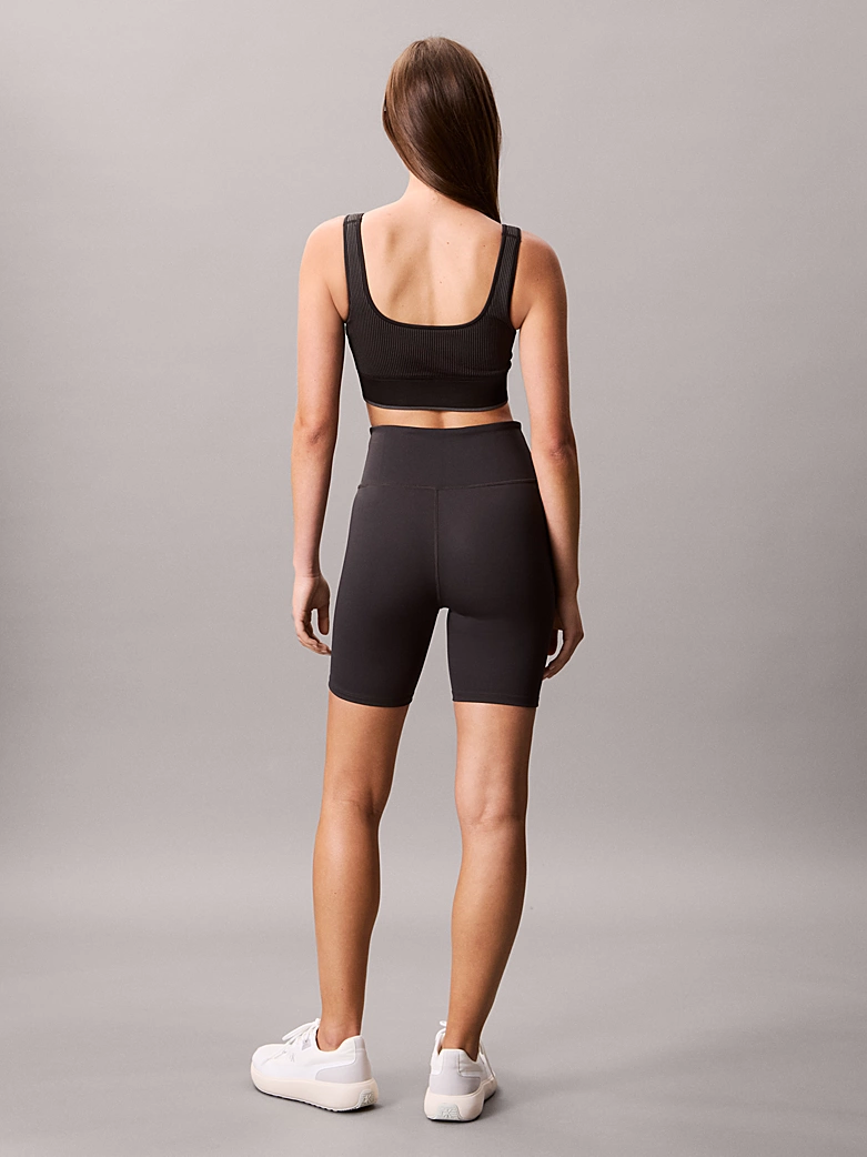 טייץ קצר – תמונה 2