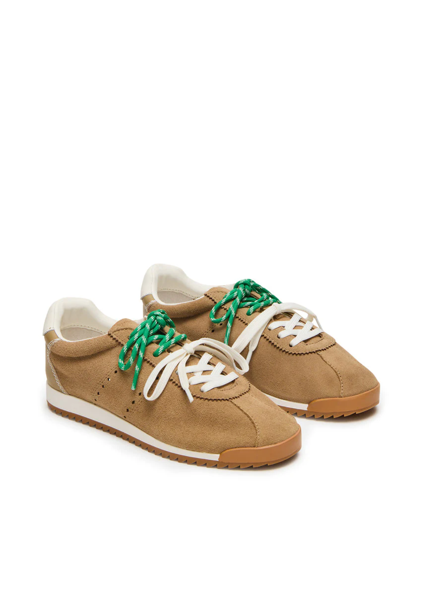 סניקרס לנשים