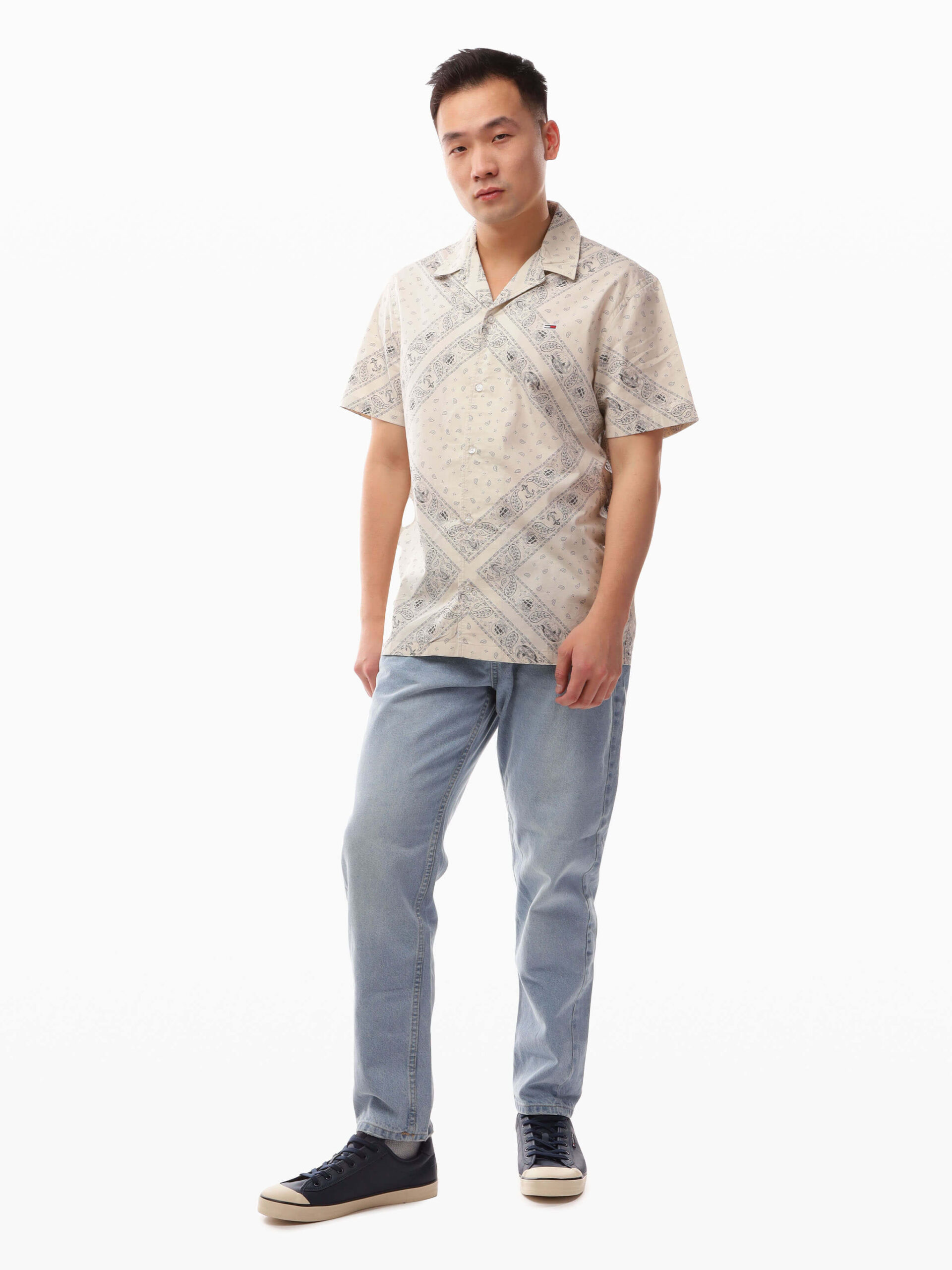 חולצה קצרה מכופתרת – תמונה 5